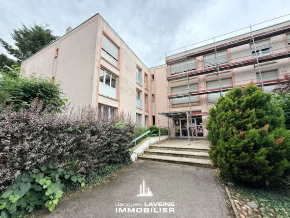 Appartement 2 pièces avec parking et cave à Metz-Queuleu