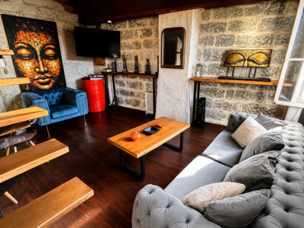 Charmant appartement T3 rénové au cœur d'Avignon intra-muros