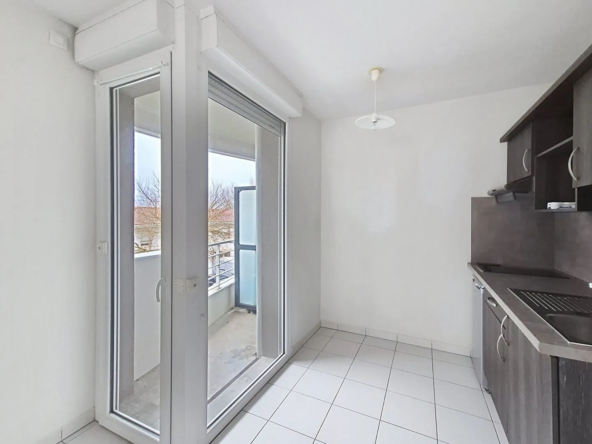 Appartement 2 pièces avec balcon et parking à Lormont - Résidence sénior