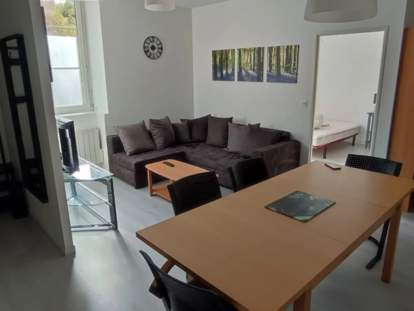 Bel appartement T2 meublé avec ascenseur à Vienne centre