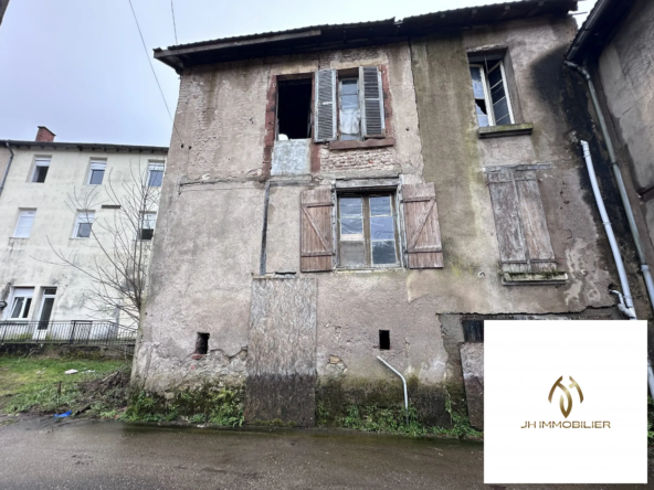 Maison à rénover de 130 m² à Aubin - Opportunité d'investissement