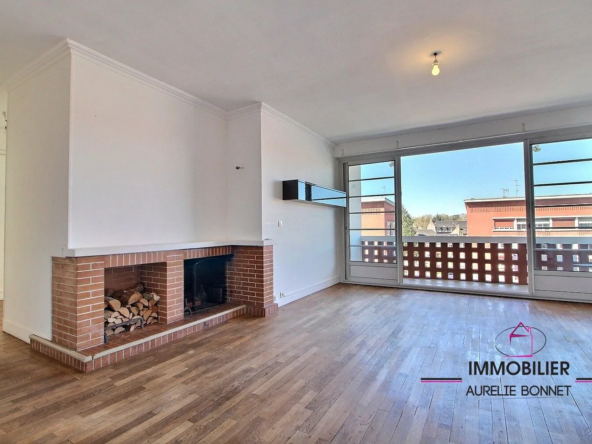 Appartement T4 centre-ville de Lisieux avec balcon et cave