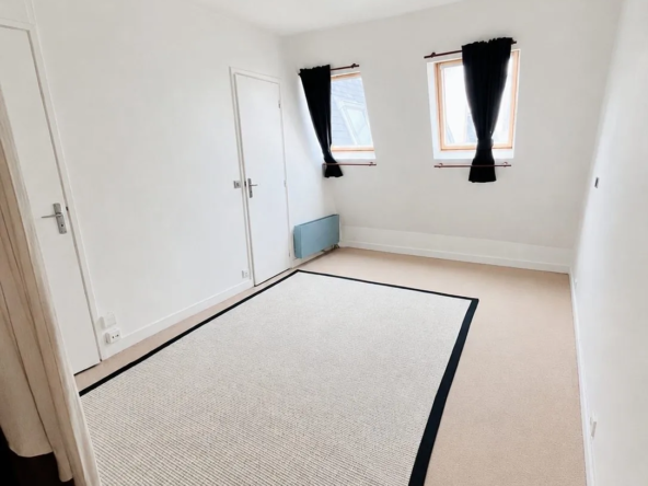 Studio lumineux et calme à vendre à Paris 16e, secteur Saint Didier
