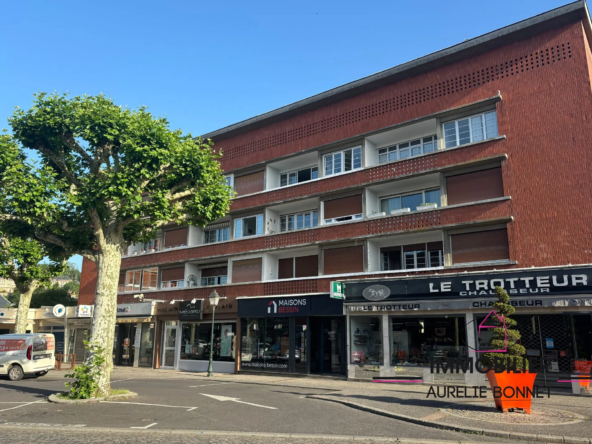 Appartement 4 chambres avec balcon et cave au cœur de Lisieux