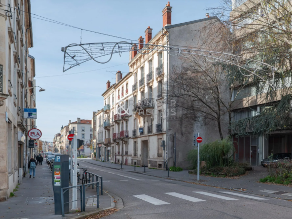 Place de parking sécurisée à Nancy - Emplacement privilégié proche gare