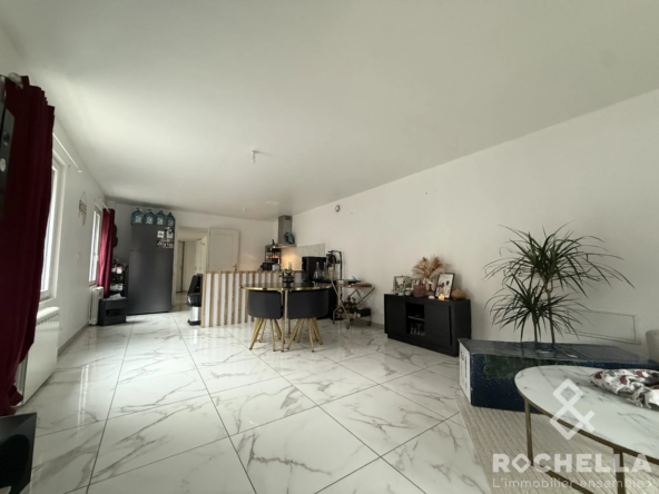 Maison de plain-pied rénovée aux Touches-de-Périgny – 74 m² avec jardin