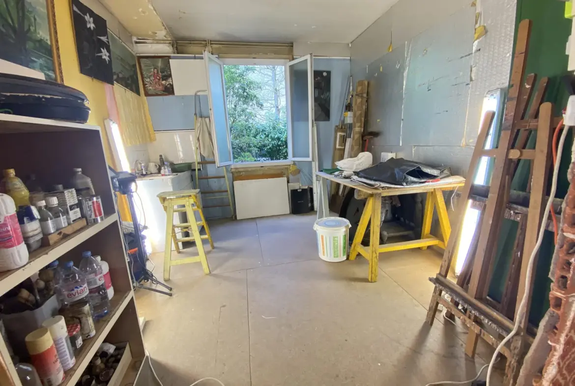 A vendre appartement T1/T2 de 36 m² à Lyon proche tram, calme et lumineux 