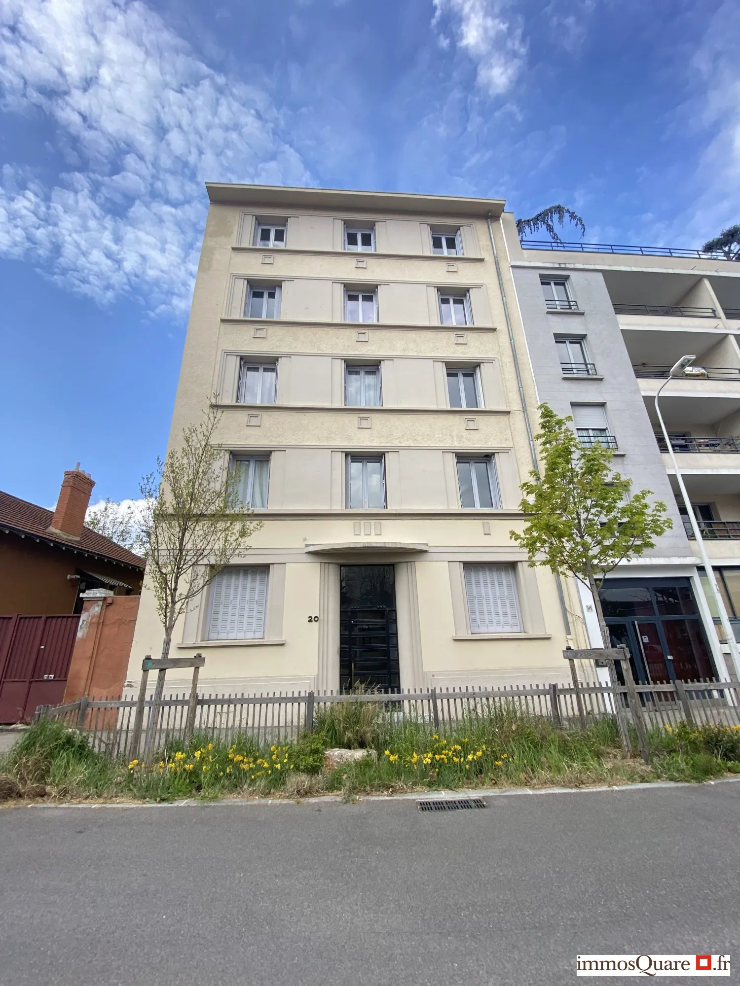 A vendre appartement T1/T2 de 36 m² à Lyon proche tram, calme et lumineux 