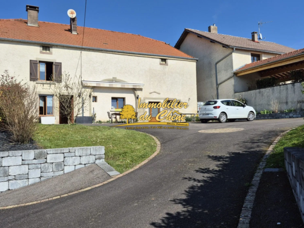 À vendre maison individuelle de 158 m² à Jasney, secteur résidentiel avec grand jardin