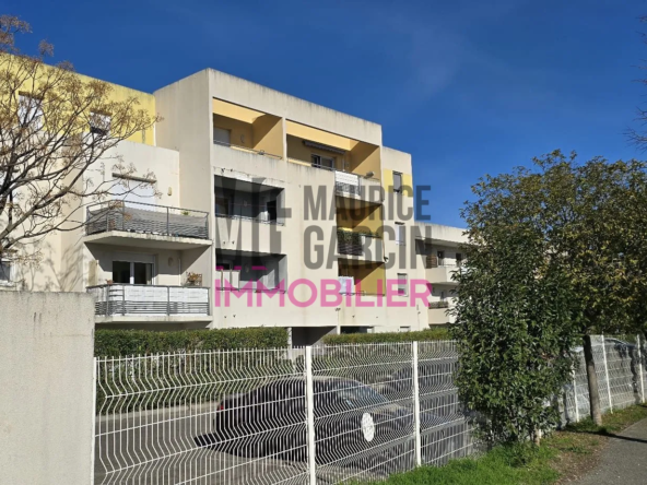 Parking sécurisé à vendre face au lycée René Char à Avignon