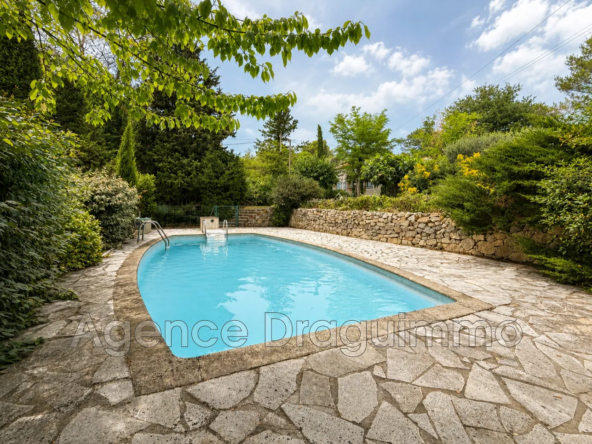 À vendre maison 3 pièces à Les Arcs avec terrain clos et véranda