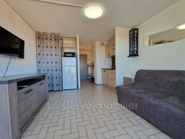 Studio-cabine à vendre au Grau-du-Roi avec piscine et vue dégagée