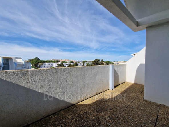 Studio-cabine en dernier étage avec terrasse au Grau-du-Roi - Appartement à rénover