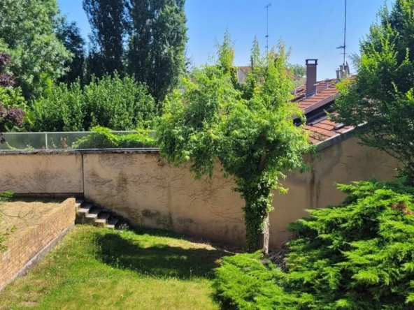 Appartement T2 à Auxonne proche fac et transports, avec cave et parking