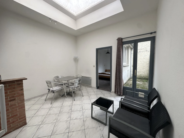 Appartement T2 avec cour à Lille Centre - Investissement ou Habitation