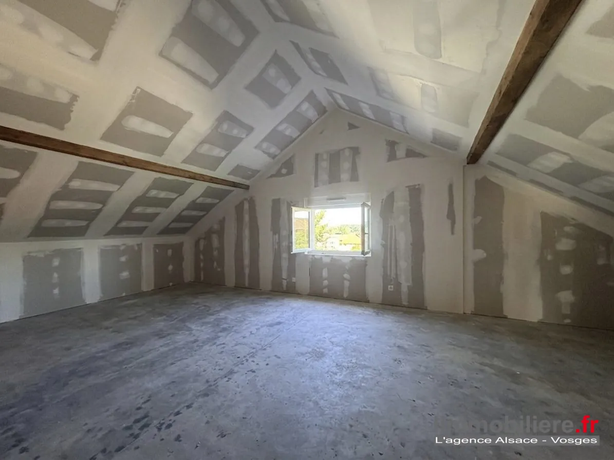 Maison à vendre à Saulxures avec potentiel d'extension et second logement 