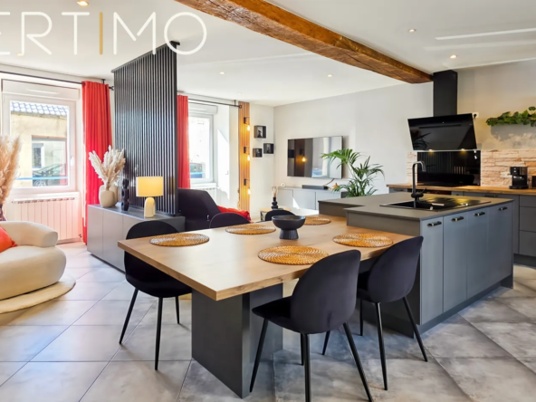 Maison rénovée 5 pièces avec dépendances et jardin clos à Méréville