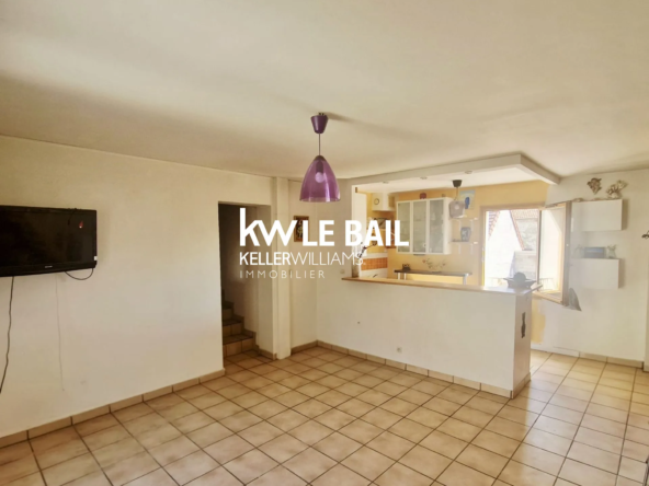 Appartement duplex 3 pièces à Auvers-sur-Oise avec parking et proximité écoles