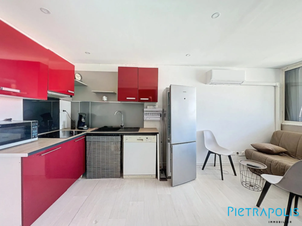 Appartement T2 à Sète avec Vue Mer, Ascenseur et Climatisation