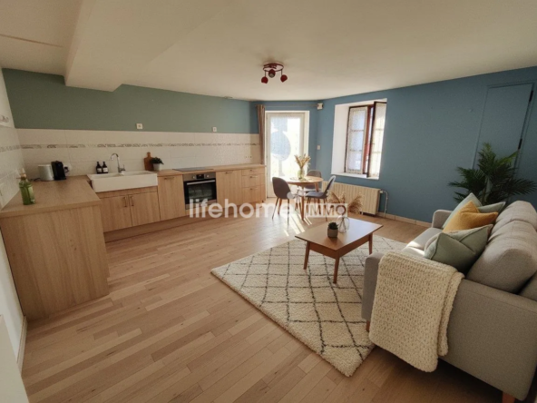 Maison de village avec terrain et potentiel d'aménagement en Brenne