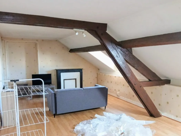 Appartement 1 Bis de 37 m² à Périgueux, Loué, Dernier Étage