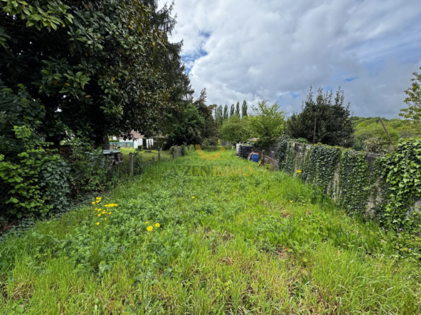 Terrain à vendre à Secondigny de 220 m² dans la zone UB - Achat sécurisé