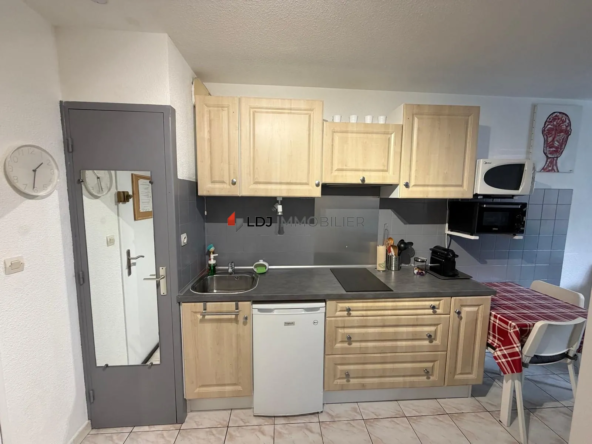Studio à vendre avec balcon et ascenseur à Amélie-les-Bains