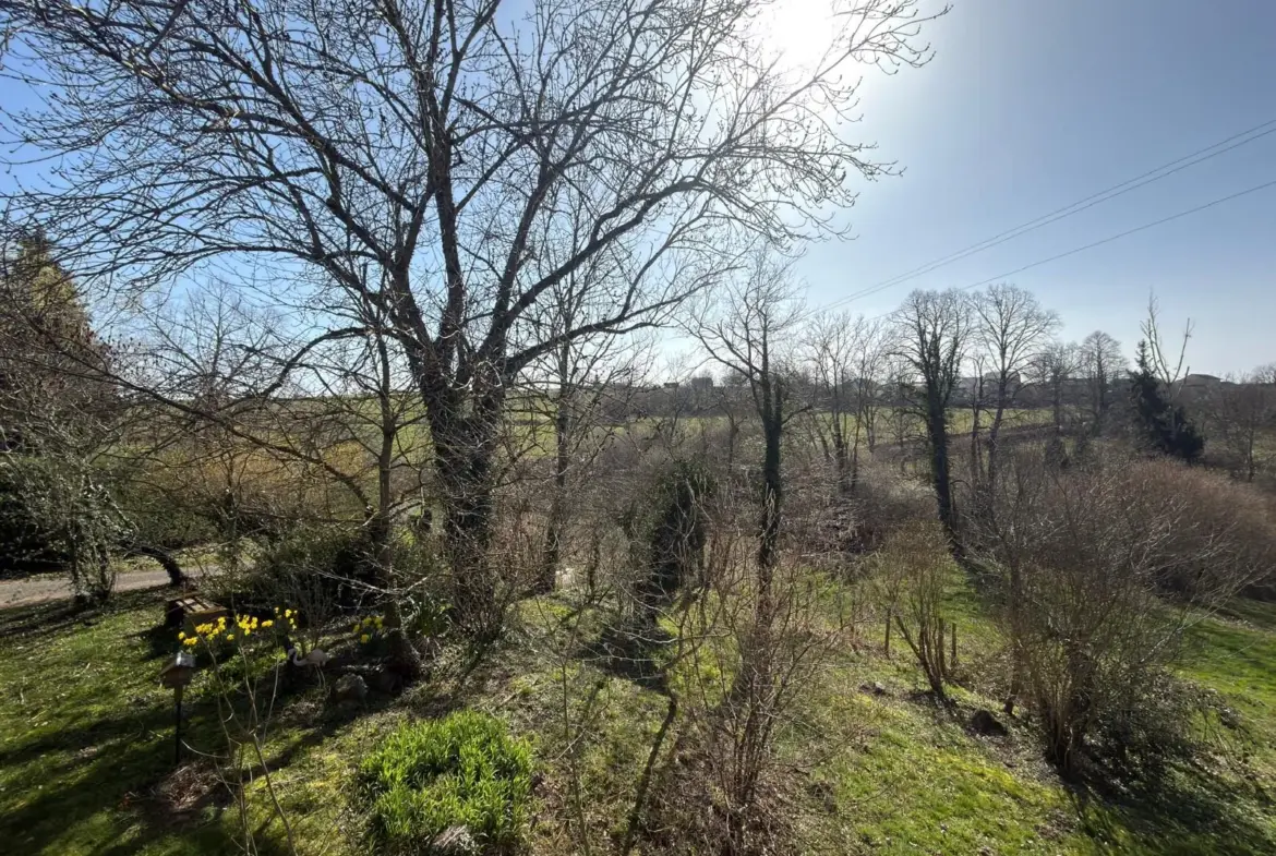 Belle maison de campagne de 149 m² avec jardin et terrasse à Vitrac 