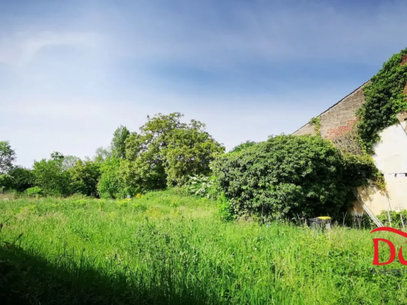 Terrain à vendre à Marchiennes - Parcelle avec potentiel et vue sur l'eau