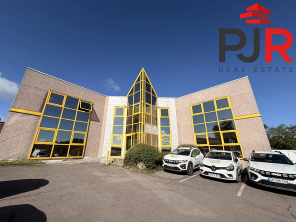 Bureaux à vendre à Maxéville - 75 m², visibilité optimale avec parking privé