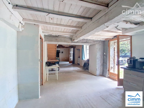 Maison à rénover avec 3 chambres à Vern-sur-Seiche - Potentiel important