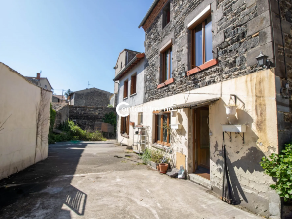 Maison à rénover avec jardin à Gerzat de 107 m² proche du centre-ville