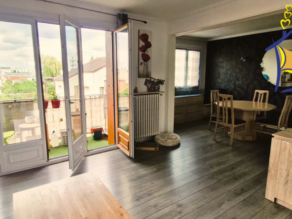Bel appartement de 75 m² avec balcon et parking à Viry-Châtillon