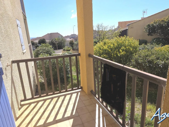 Charmant T2 meublé avec balcon à Saint-Pierre-la-mer