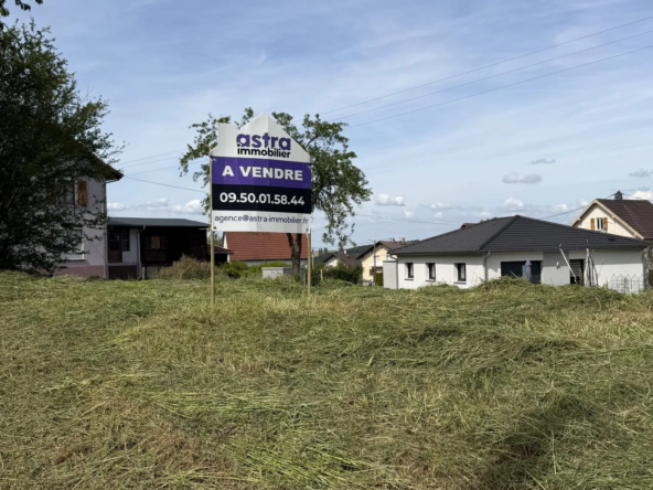 Terrain à vendre de 609 m² à Riespach, proche commodités, calme et libre de constructeur