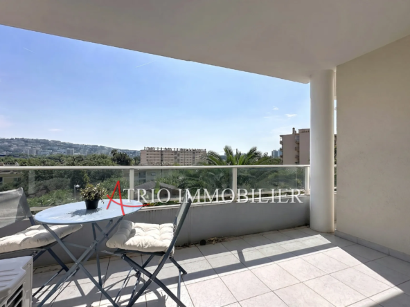Appartement 2 pièces à vendre à Saint-Laurent-du-Var avec terrasse et parking