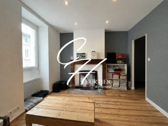 Appartement duplex 2 pièces à Rives, centre-ville, idéal investissement ou résidence principale