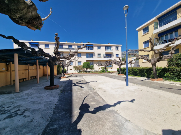 Appartement T4 avec cave et parking à La Valette du Var - Résidence sécurisée