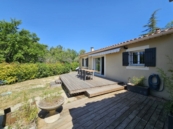 Maison récente de 90 m2 avec jardin à Gargas dans le Luberon