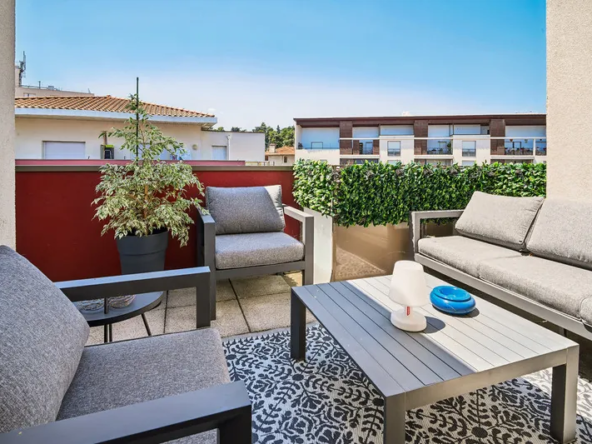 Appartement T2 de 47m² avec terrasse et garage à Oullins, centre-ville