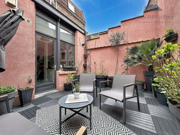 Maison semi-bourgeoise rénovée avec terrasse à Armentières proche gare