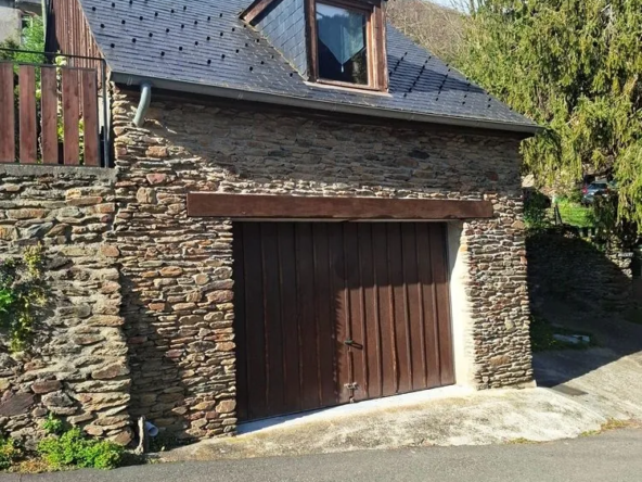 Grange à vendre à Melles avec vue montagne, terrain de 145 m²