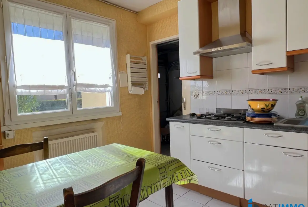 RdC - Cuisine Maison de 102 m² avec jardin et garage à Albi Cantepau 