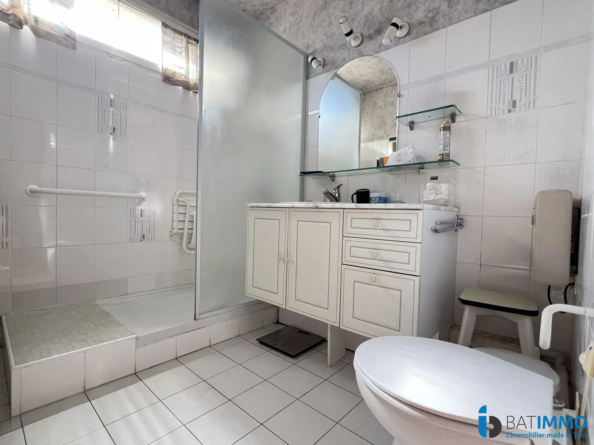 Etage - Salle d'eau / WC Maison de 102 m² avec jardin et garage à Albi Cantepau 
