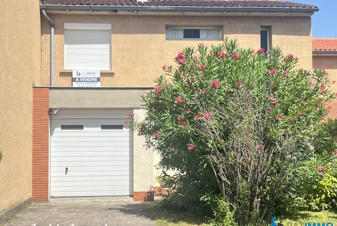 Coté Sud-est Maison de 102 m² avec jardin et garage à Albi Cantepau 