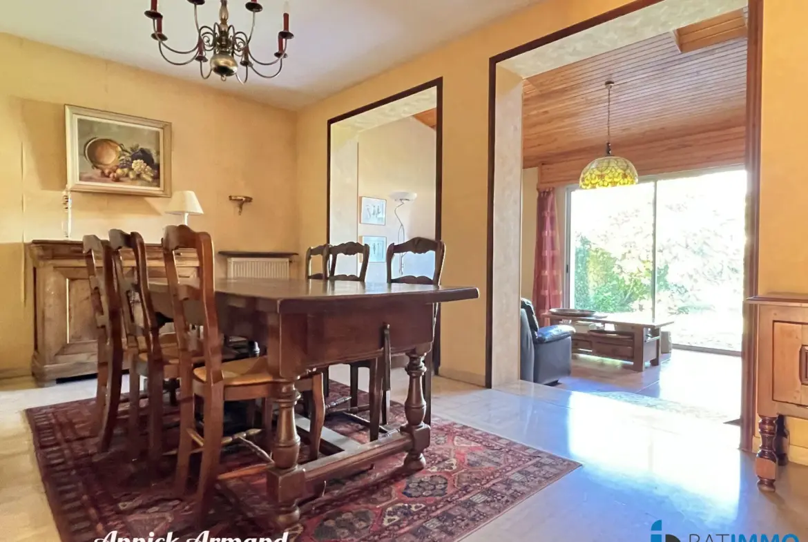 RdC - Séjour Maison de 102 m² avec jardin et garage à Albi Cantepau 