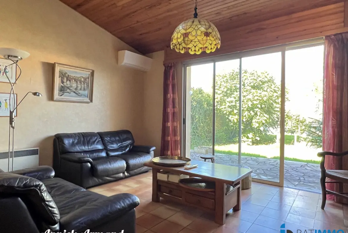 RdC - Séjour>Salon Maison de 102 m² avec jardin et garage à Albi Cantepau 