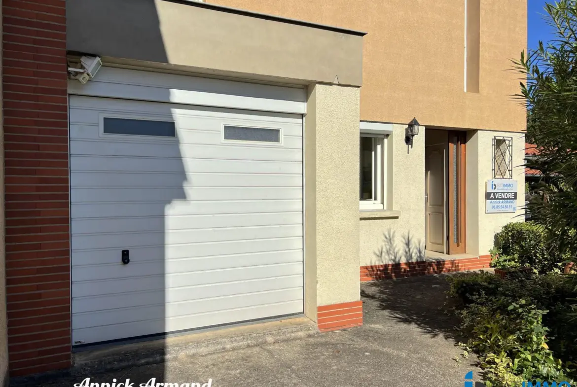 Coté Sud-est Maison de 102 m² avec jardin et garage à Albi Cantepau 
