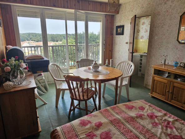 Studio à vendre à Saint-Jean-de-Monts proche de la mer avec balcon et cave