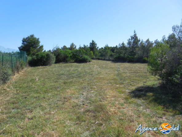 Terrain de loisirs à Port La Nouvelle proche plage du Rouet